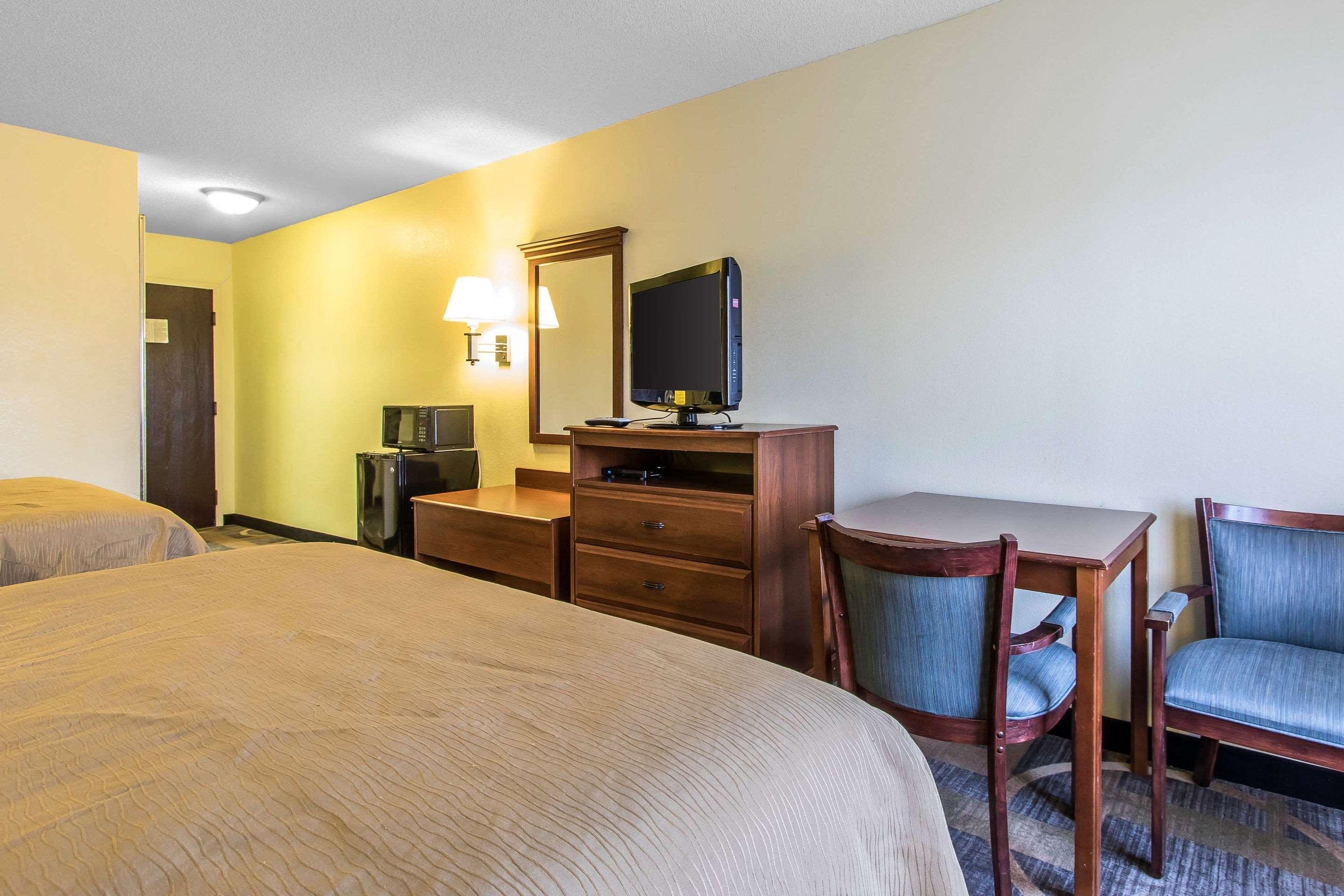 Quality Inn & Suites Memphis East Bagian luar foto