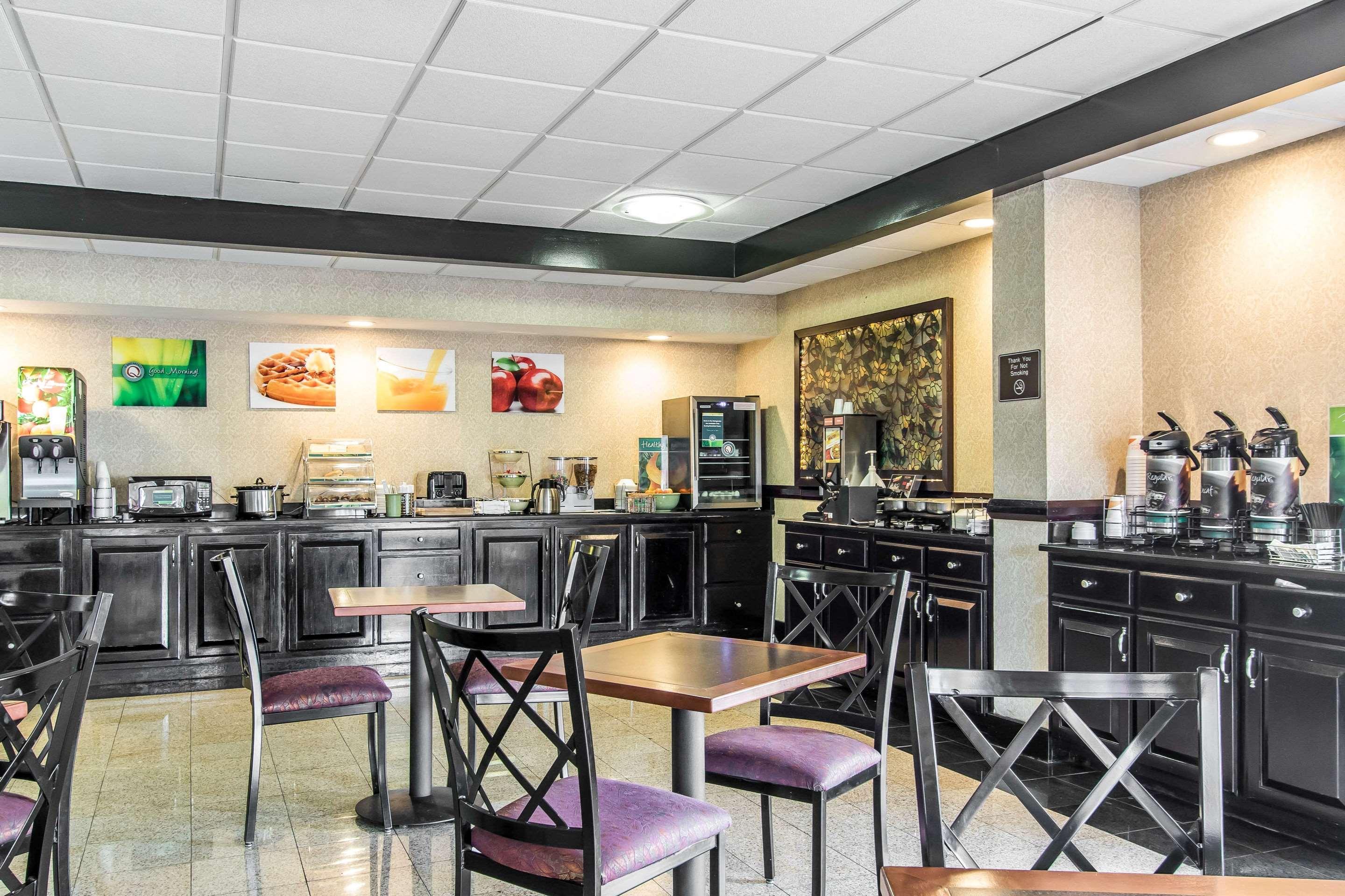 Quality Inn & Suites Memphis East Bagian luar foto
