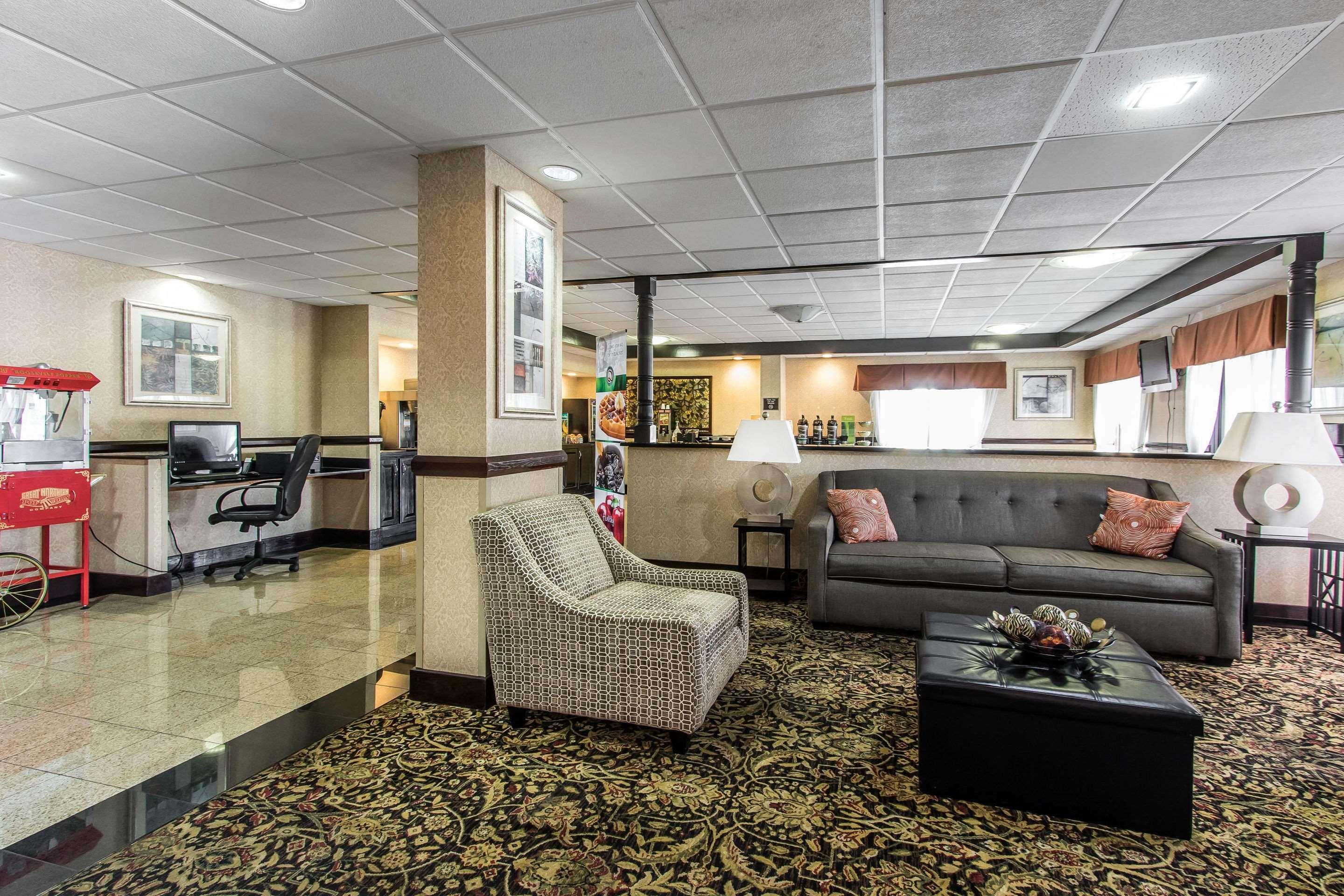 Quality Inn & Suites Memphis East Bagian luar foto